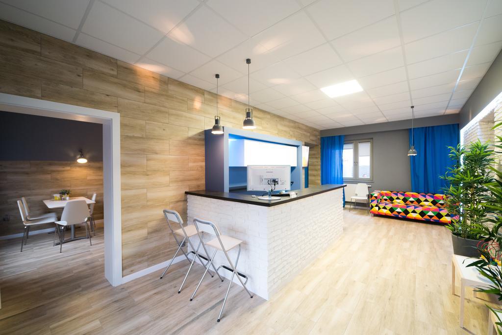 Hostel Filip 2 กดัญสก์ ภายนอก รูปภาพ