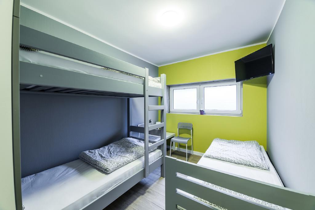 Hostel Filip 2 กดัญสก์ ภายนอก รูปภาพ