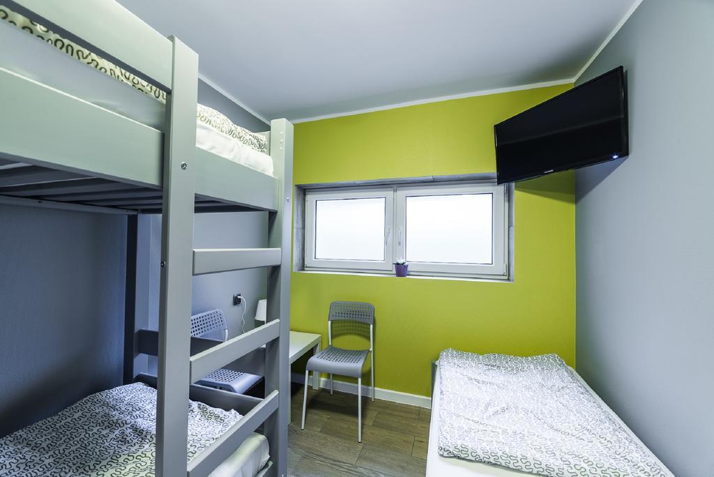 Hostel Filip 2 กดัญสก์ ภายนอก รูปภาพ