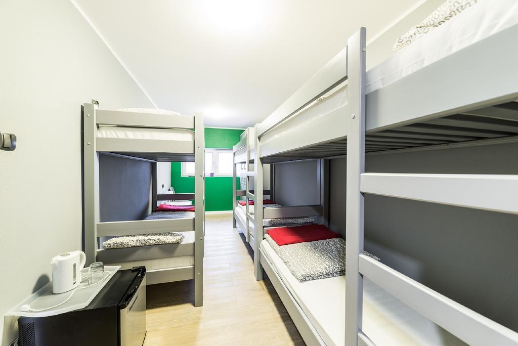 Hostel Filip 2 กดัญสก์ ภายนอก รูปภาพ