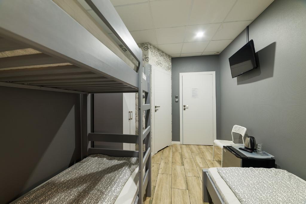 Hostel Filip 2 กดัญสก์ ภายนอก รูปภาพ